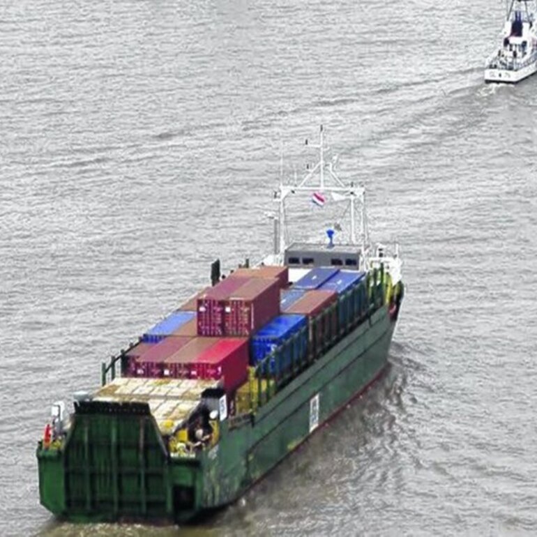 Imagen de Secuestraron siete toneladas de marihuana en un barco paraguayo