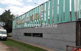 Sobre el lugar. El boliche donde se realiz&oacute; la fiesta electr&oacute;nica est&aacute; ubicado en el acceso por autopista.