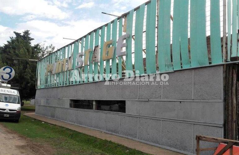 Sobre el lugar. El boliche donde se realizó la fiesta electrónica está ubicado en el acceso por autopista.