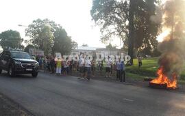 Imagen de Piquete de vecinos con reclamos a autoridades