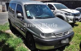 En la sub 13. La camioneta en la que se movilizaban los autores del robo qued&oacute; bajo custodia en la comisar&iacute;a de General Lagos.