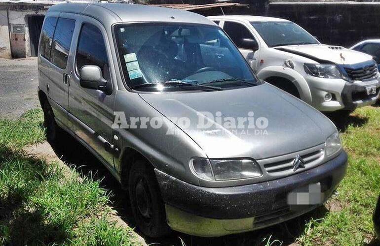 En la sub 13. La camioneta en la que se movilizaban los autores del robo quedó bajo custodia en la comisaría de General Lagos.