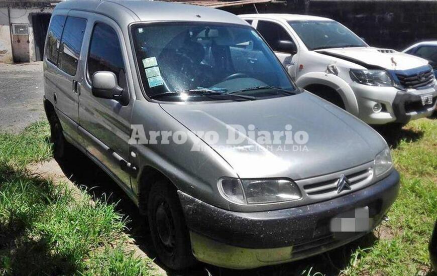 En la sub 13. La camioneta en la que se movilizaban los autores del robo quedó bajo custodia en la comisaría de General Lagos.