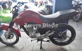 Las dos motos las recuperó Comando. Los procedimientos resultaron positivos también gracias a los llamados de los vecinos.