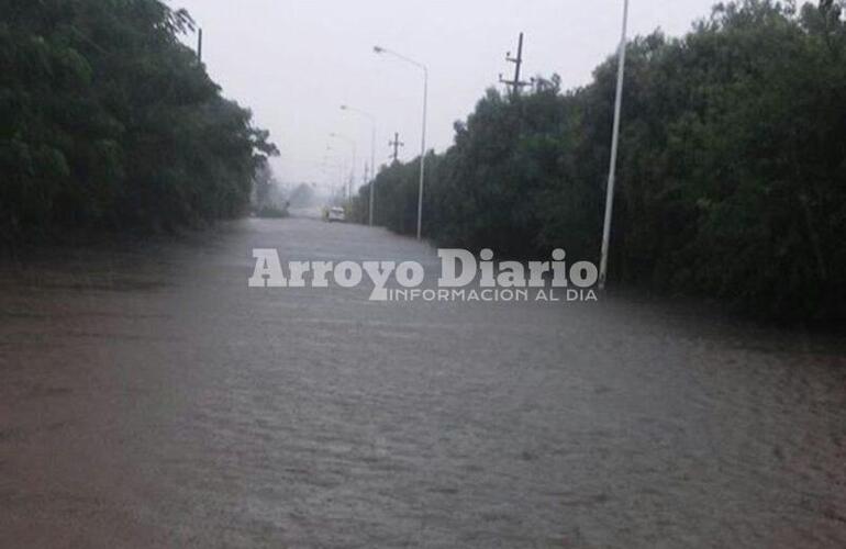 Imagen de Así estamos en el puerto, aislados de todo