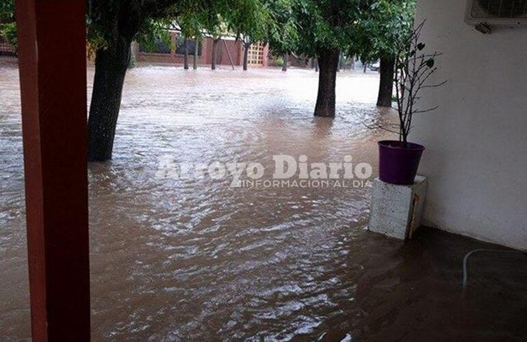 Imagen de Ya entró el agua, es un desastre todo