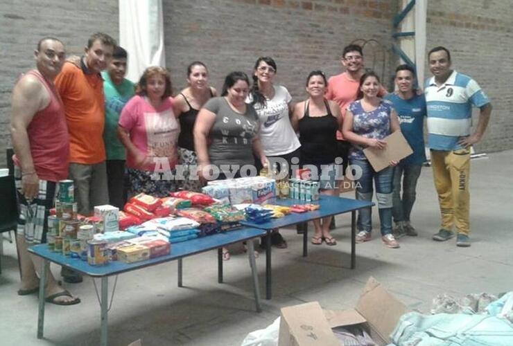 Imagen de Redentor también entrega elementos a afectados por el temporal.