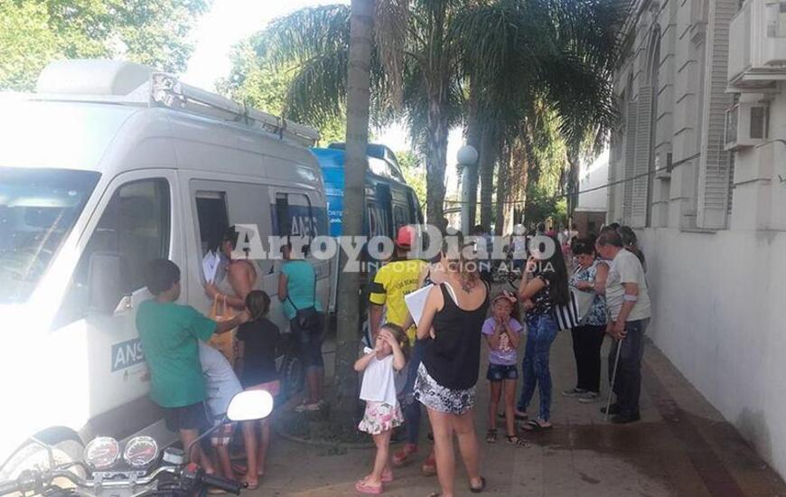 Imagen de Damnificados por las inundaciones: ANSES y RENAPER para tr&aacute;mites en Arroyo Seco