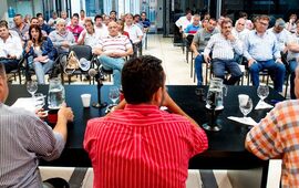 Solicit&oacute; al Gobierno que inicie la Convocatoria que establece la legislaci&oacute;n.