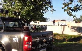 Rastrillaje por el barrio. Seg&uacute;n Druetta, al menos uno de los arrestados, portaba arma de fuego. Sin embargo, todo indicar&iacute;a que se deshizo de la misma durante su persecuci&oacute;n y posterior arresto.