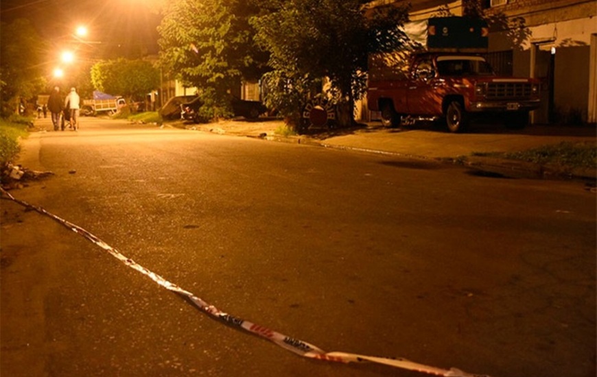 Imagen de Un hombre de 28 a&ntilde;os fue asesinado a balazos en la zona sur de Rosario
