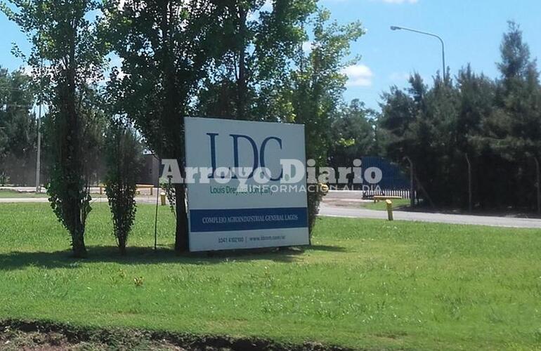 "No ingresa nadie". La actividad en la planta cerealera es nula por el momento.