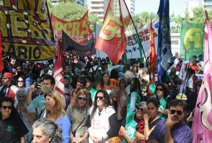 Imagen de La provincia convocó a los docentes para iniciar las paritarias