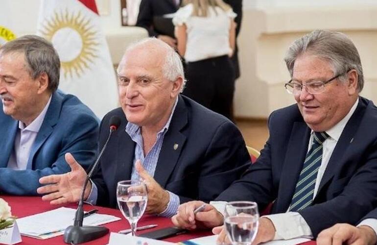 Imagen de Santa Fe y C&oacute;rdoba, por un control conjunto de los canales clandestinos