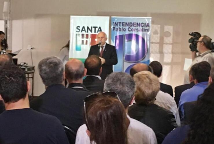 En Pérez. Al acto lo encabezó el gobernador Miguel Lifschitz. Foto: @martinboix