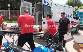 Fuerte estruendo. El choque protagonizado en la esquina de ASAC causó conmoción y los vecinos enseguida llamaron a AMAS.