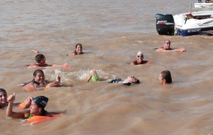Imagen de Los Tiburones vuelven a nadar en el R&iacute;o Paran&aacute;!!!