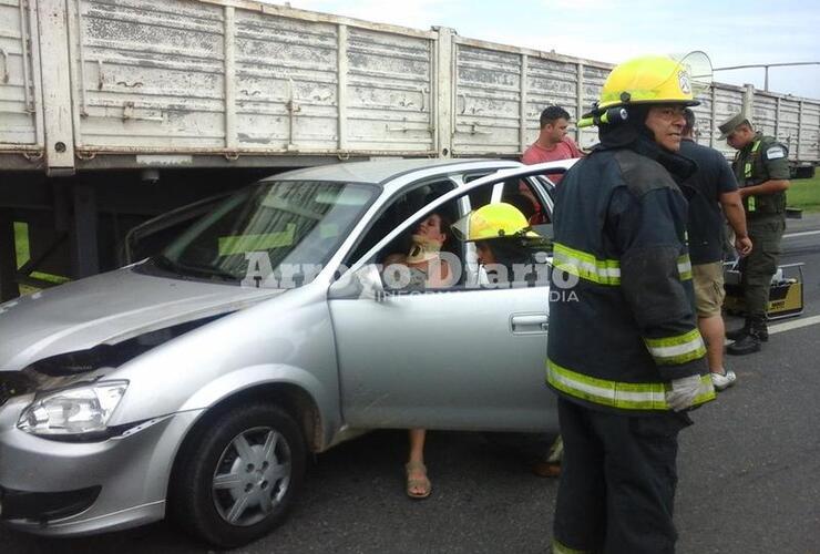 Imagen de General Lagos: Accidente sobre la autopista Buenos Aires - Rosario