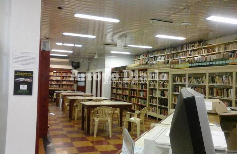 La Biblio. La Biblioteca Popular "Bernardino Rivadavia" está ubicada en Belgrano 514, Arroyo Seco