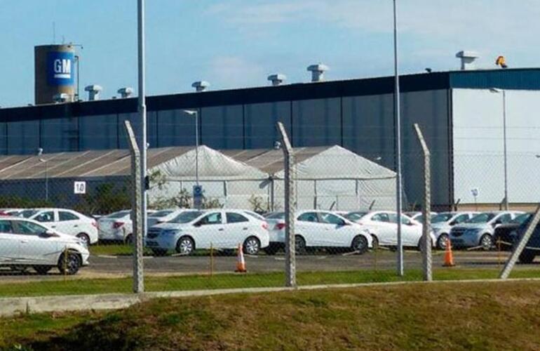 Imagen de Confirmado: 350 suspensiones en General Motors de Alvear