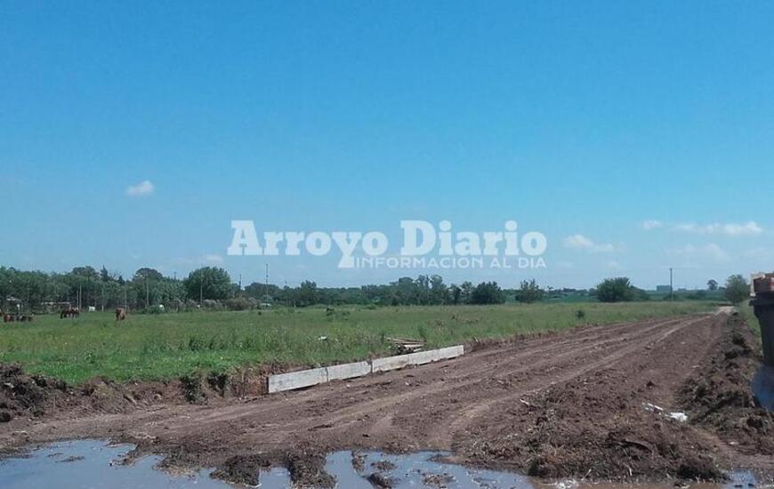 Imagen de Trabajos de cord&oacute;n cuneta en el Loteo Nasurdi