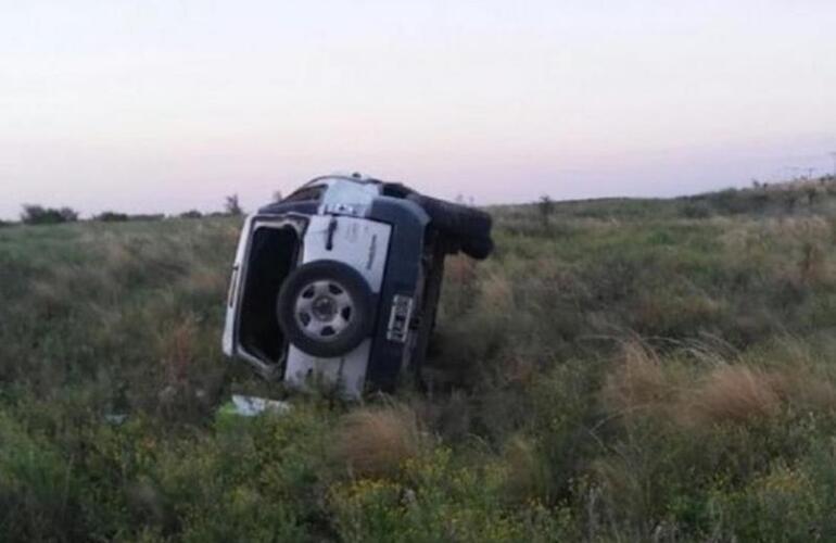 Imagen de Un hombre caminó tres kilómetros con su hijo en brazos para tratar de salvarlo