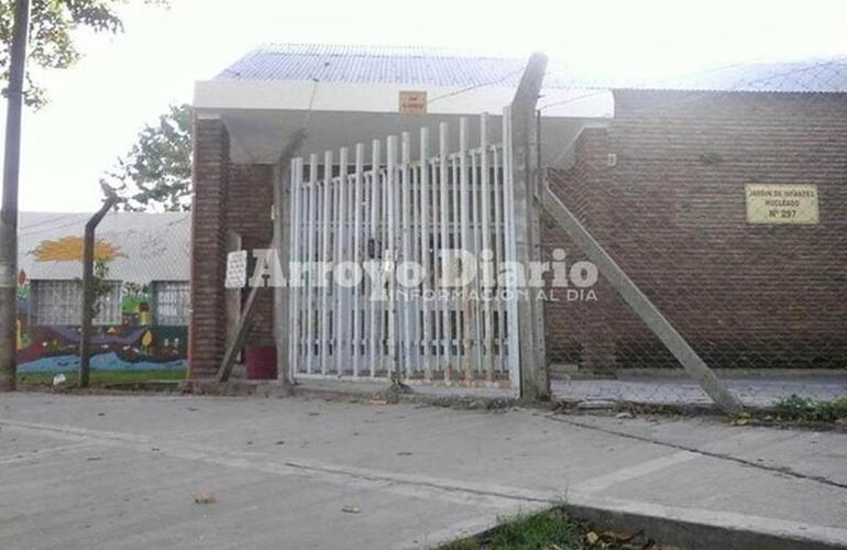 Imagen de Acto inicio ciclo lectivo Jard&iacute;n de Infantes N&deg; 297  �Lucecitas del Paran&aacute;�