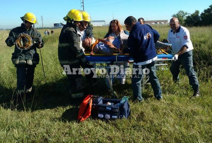 Imagen de Rescatan a un hombre tras accidente