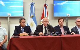 Imagen de Lifschitz anunci&oacute; una bater&iacute;a de medidas para mejorar el transporte interurbano de pasajeros en la provincia