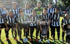 Unión gano 5-1 con cuatro goles de Renzo Altamura