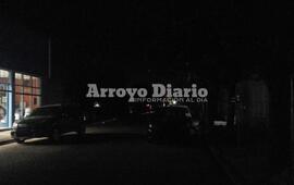 Imagen de Una boca de lobo: sin luz sobre calle 9 de Julio