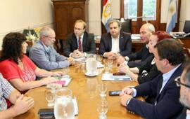 Imagen de ATE y UPCN calificaron de "razonable" y "superadora" la propuesta de la provincia