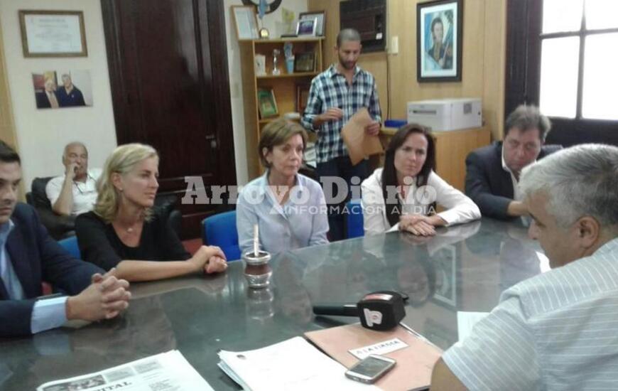 Asistencia. La entrega de estos módulos se enmarca dentro del Programa de Emergencia Habitacional que tiene Nación. Foto: Gentileza Nicolás Trabaina