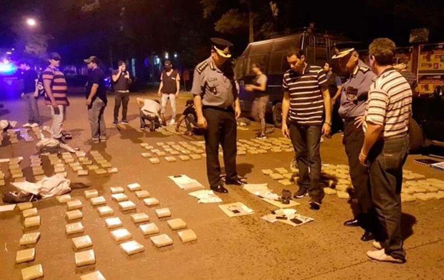 Imagen de Secuestran 400 kg de marihuana en Posadas, hay tres detenidos