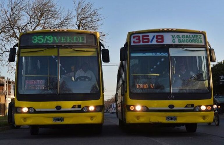 Empresas. Am&eacute;rica y Azul Sata se har&aacute;n cargo de los servicios que cubr&iacute;a Monticas.