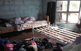 Pérdidas materiales. Un colchón, ropa y algunos otros daños fue el resultado del principio de incendio.