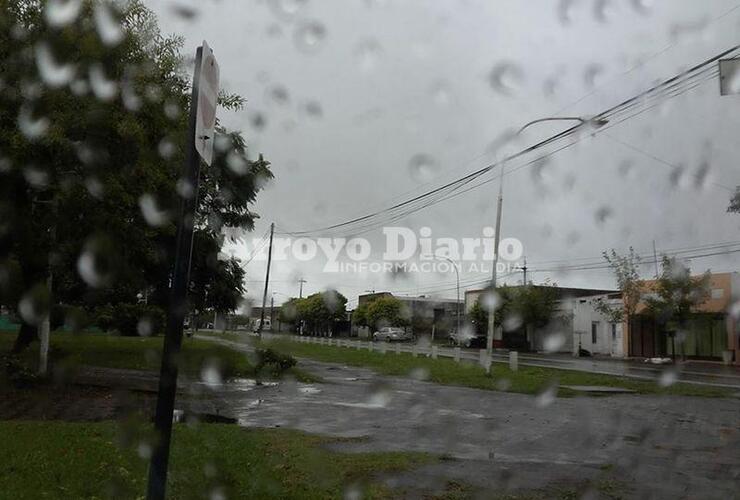 Sigue el mal tiempo. Cielo cubierto y lluvias para este domingo