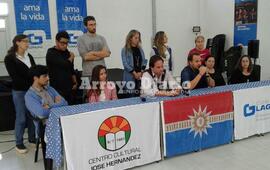 En el SUM. La presentaci&oacute;n se llev&oacute; a cabo en el Sal&oacute;n de Usos M&uacute;ltiples del Centro Cultural "Jos&eacute; Hern&aacute;ndez". Foto: Nicol&aacute;s Trabaina