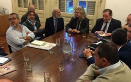 Imagen de Sin nueva oferta, la paritaria docente pasó a cuarto intermedio hasta el martes