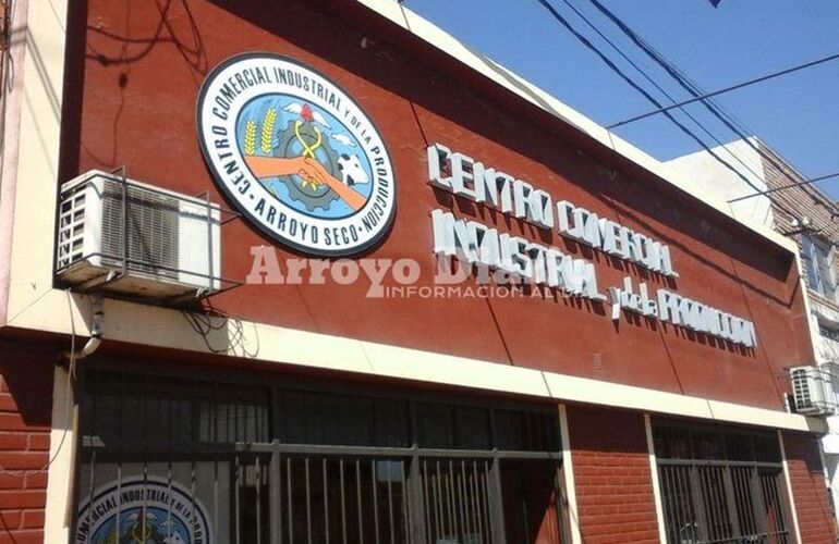 Centro Comercial, Industrial y de la Producci&oacute;n: Lisandro de la Torre 250.