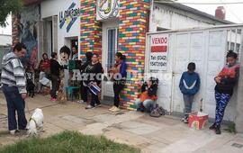 Campaña exitosa. Desde temprano comenzaban a llegar los dueños junto a sus mascotas.