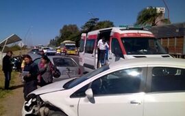 En el lugar. Actuaron agentes del Comando, comisar&iacute;a 29&ordf;, Bomberos y del Sies. Foto: DZ