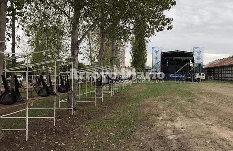 Predio del ferrocarril. El evento se realizará entre Mitre 9 de Julio, frente a las vías del ferrocarril. Predio del ferrocarril. El evento se realizará entre Mitre 9 de Julio, frente a las vías del ferrocarril.