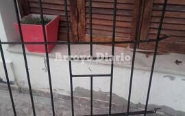Esta es la reja de la ventana que los ladrones cortaron.