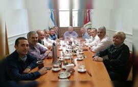 Imagen de El gobernador cit&oacute; a Esper y comparten encuentro en Rosario