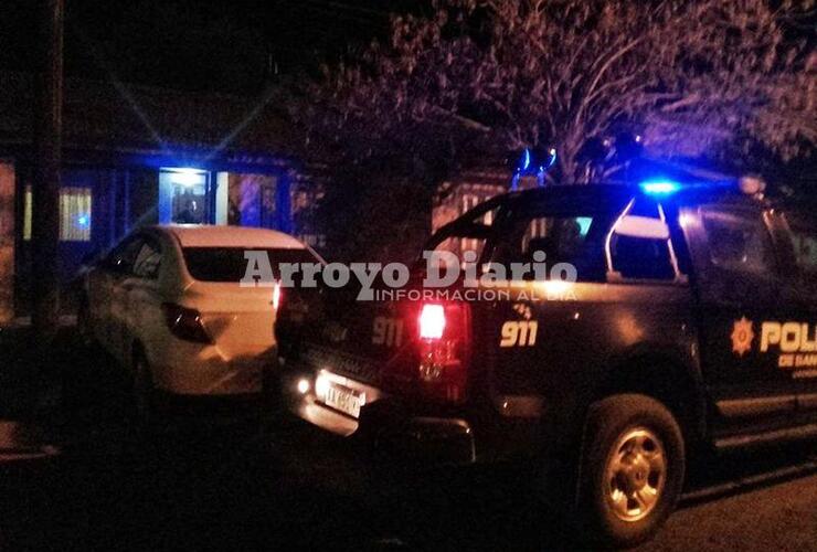 Rápida respuesta. Luego del llamado de vecinos, las patrullas llegaron en pocos minutos al domicilio de los damnificados con el robo.