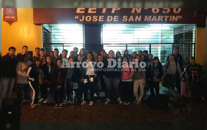Imagen de Programa Nacional Conociendo mi País: La EETP N° 650 viajó a Buenos Aires con un contingente