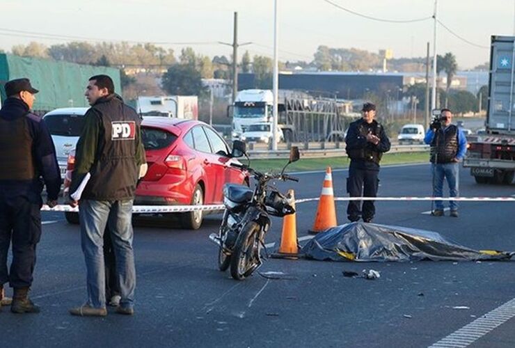 Un hombre murió en el lugar. Foto: Alan Monzón/Rosario3.com