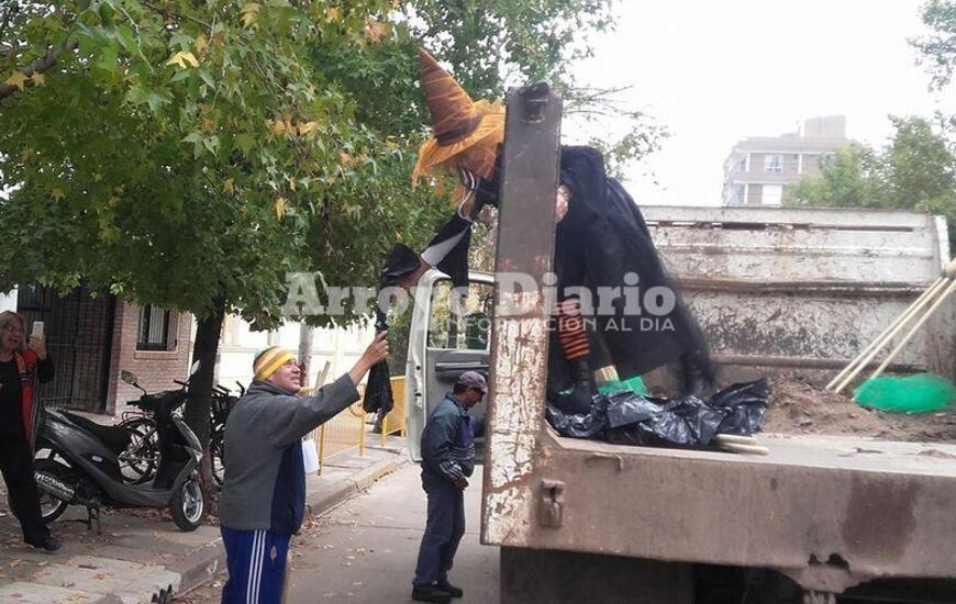 En Radio Asunción también recibieron su escoba!