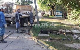 Independencia y Humberto Primo. Desde esta ma&ntilde;ana los municipales trabajaban en la zona y el tr&aacute;nsito estaba cortado en las cercan&iacute;as.